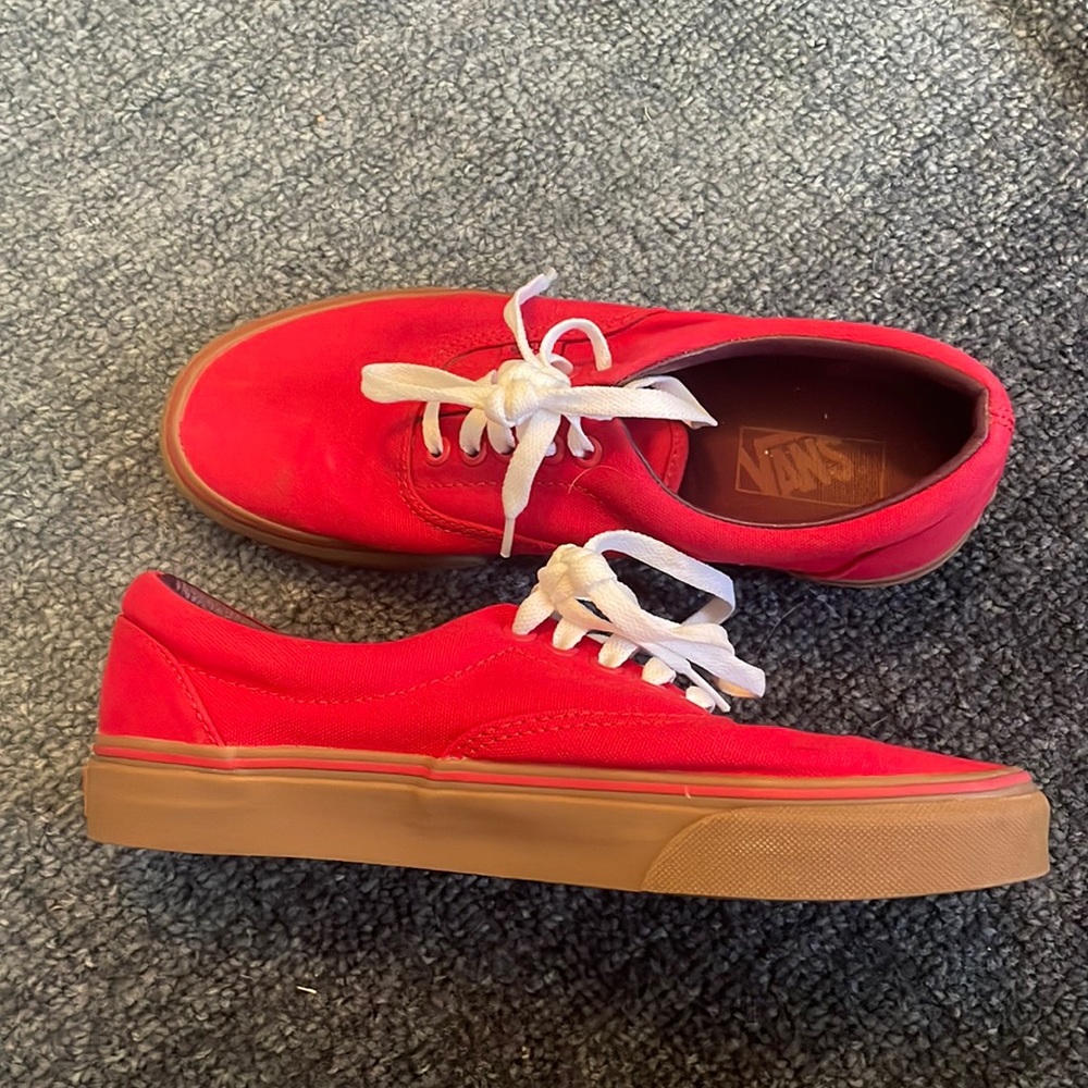Vans size 9.0 W (7.5 Men’s) red with brown gum soles